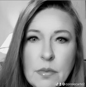 Meet your Posher, Connie